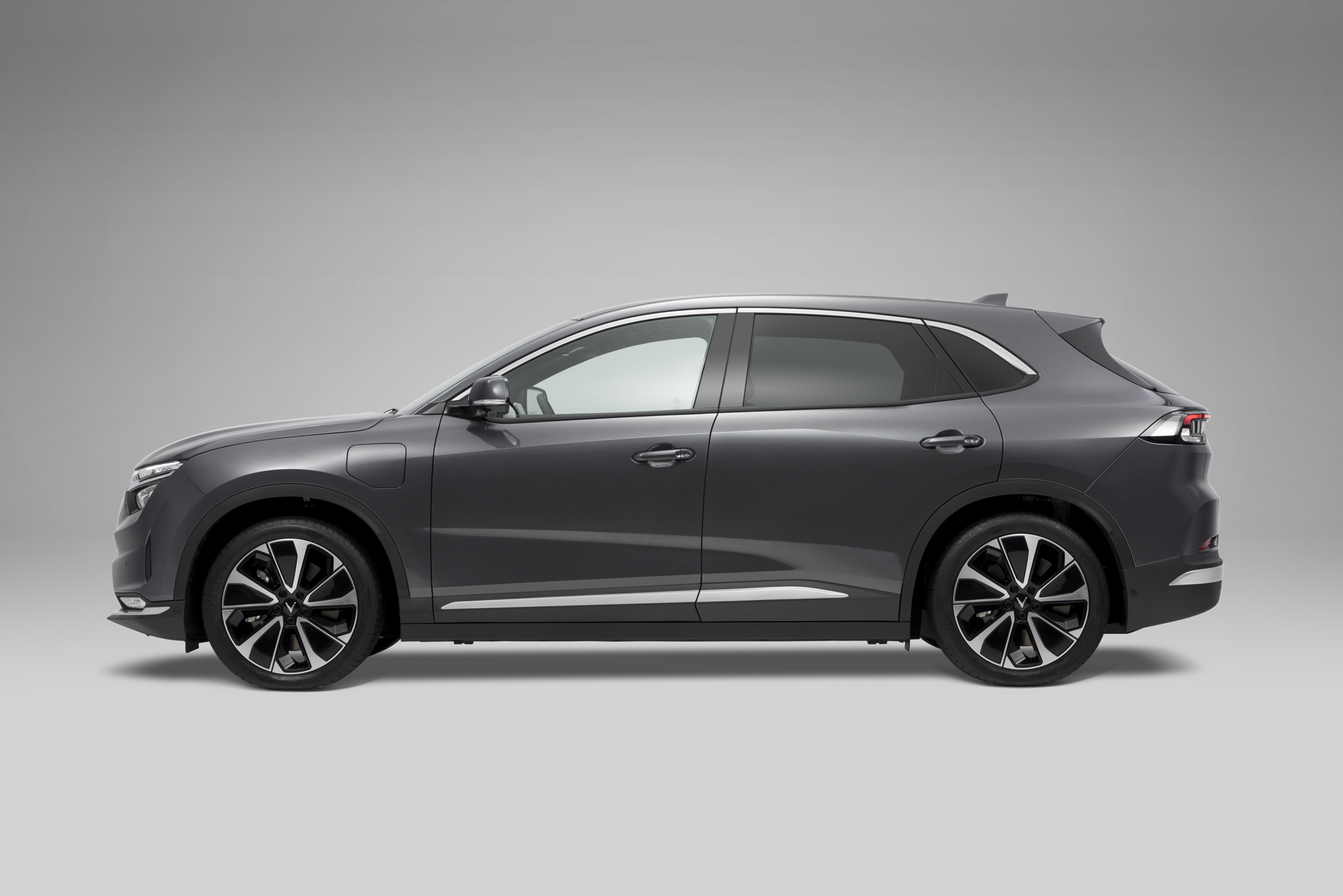VinFast VF8 Side Profile