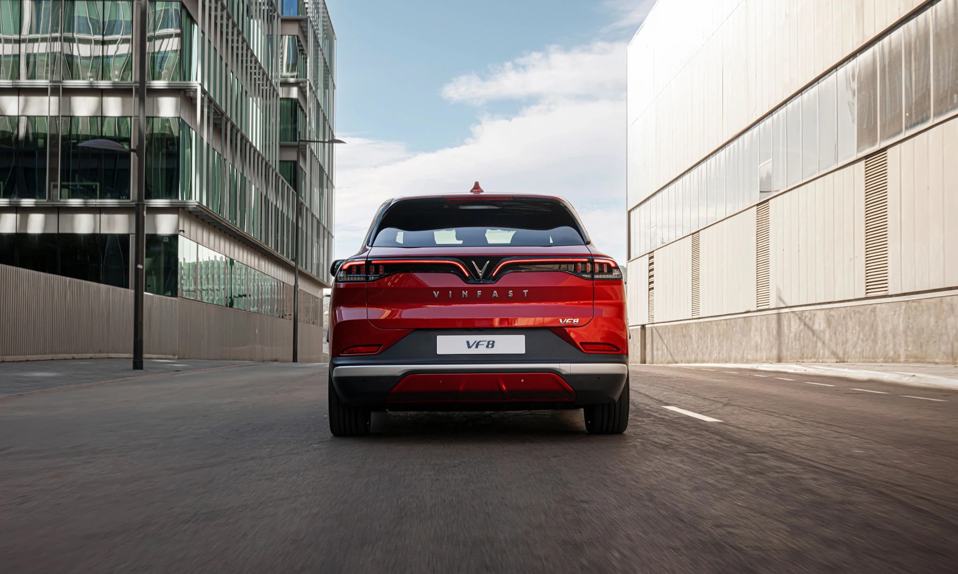 VinFast VF8 Rear