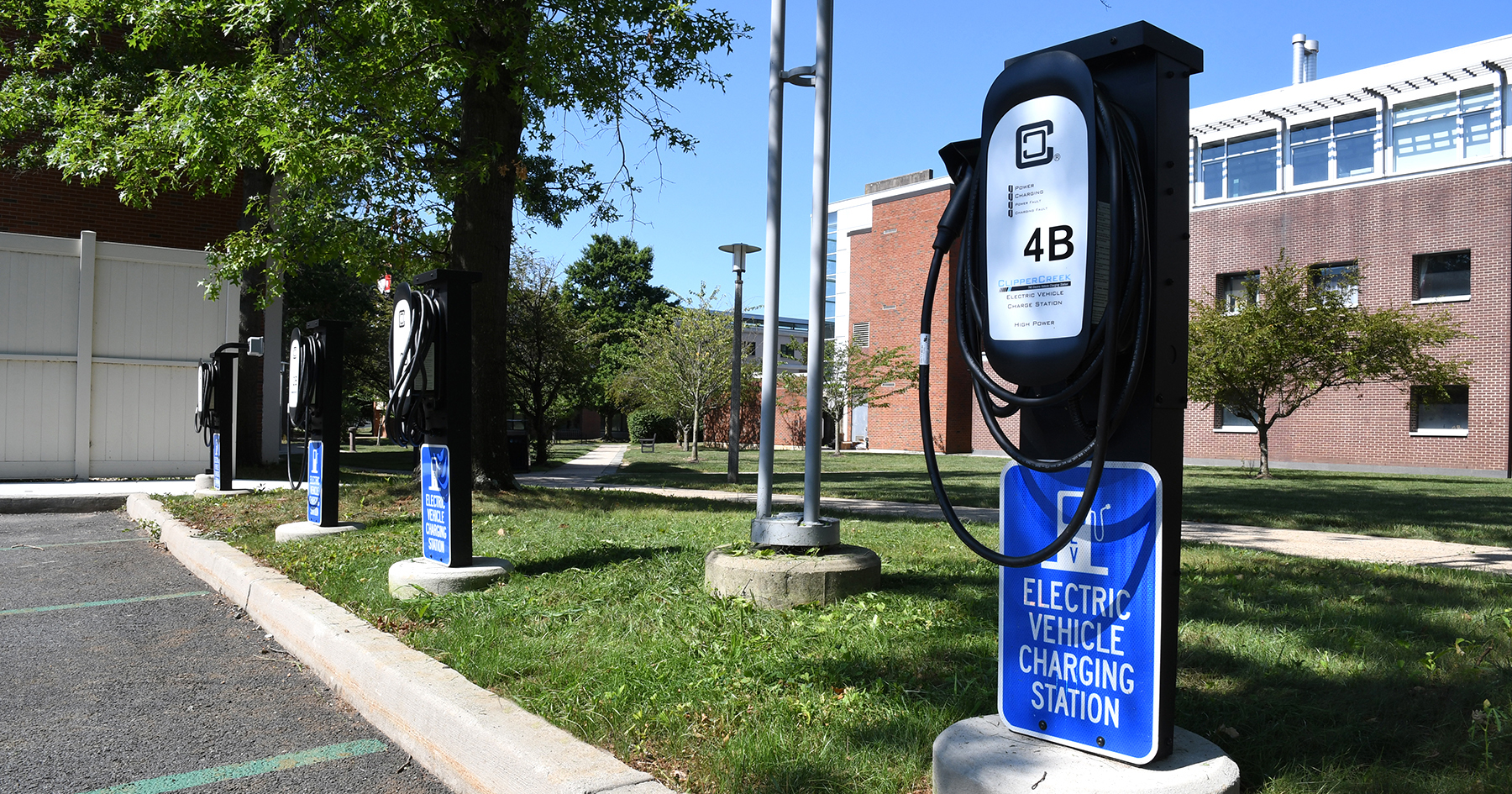 VinFast College Campus Charging Station