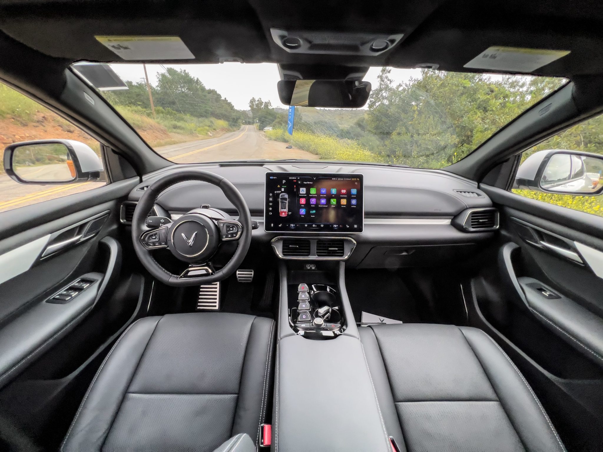 VinFast VF8 Plus Interior Dash View
