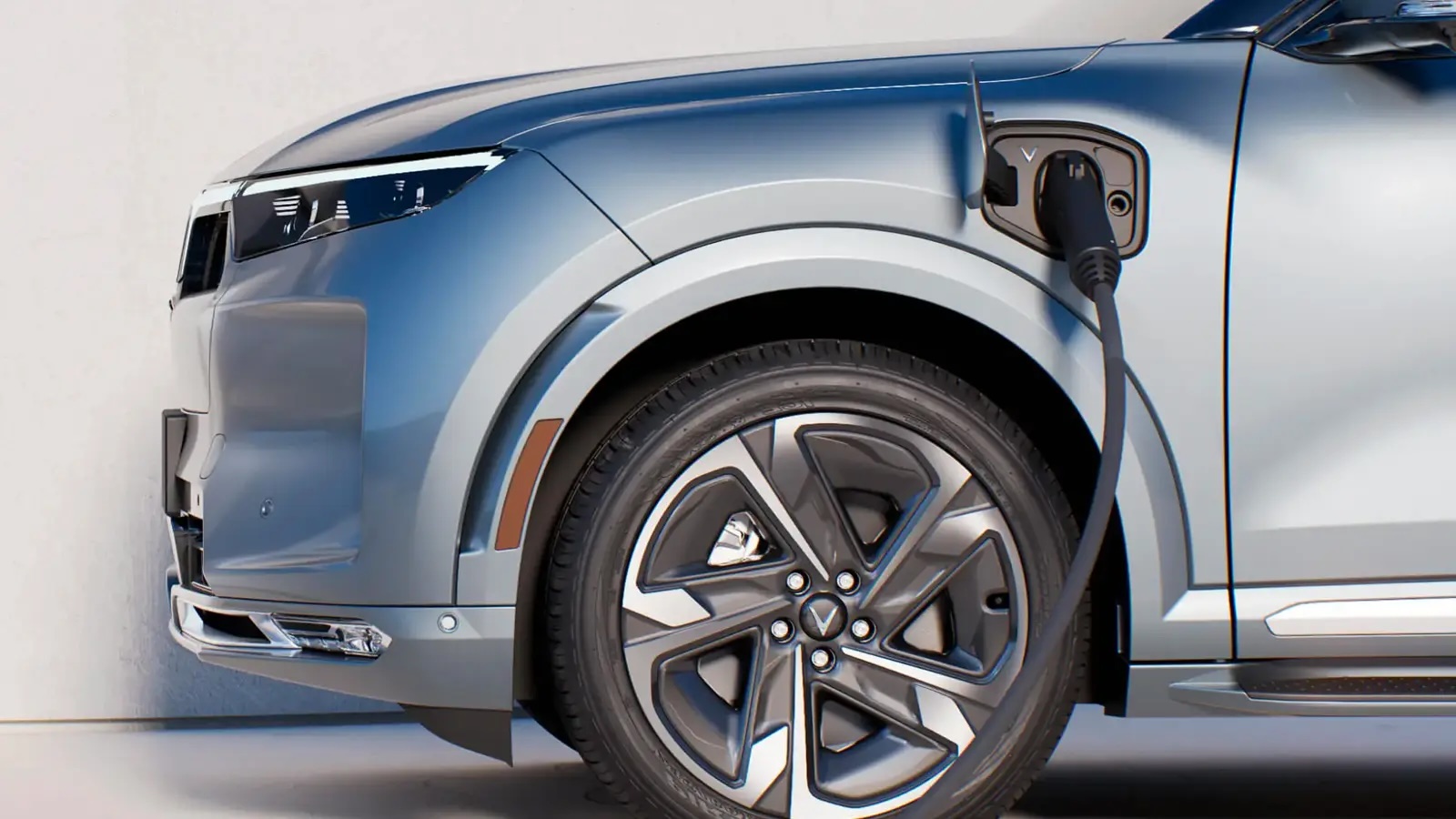 VinFast VF9 Charging