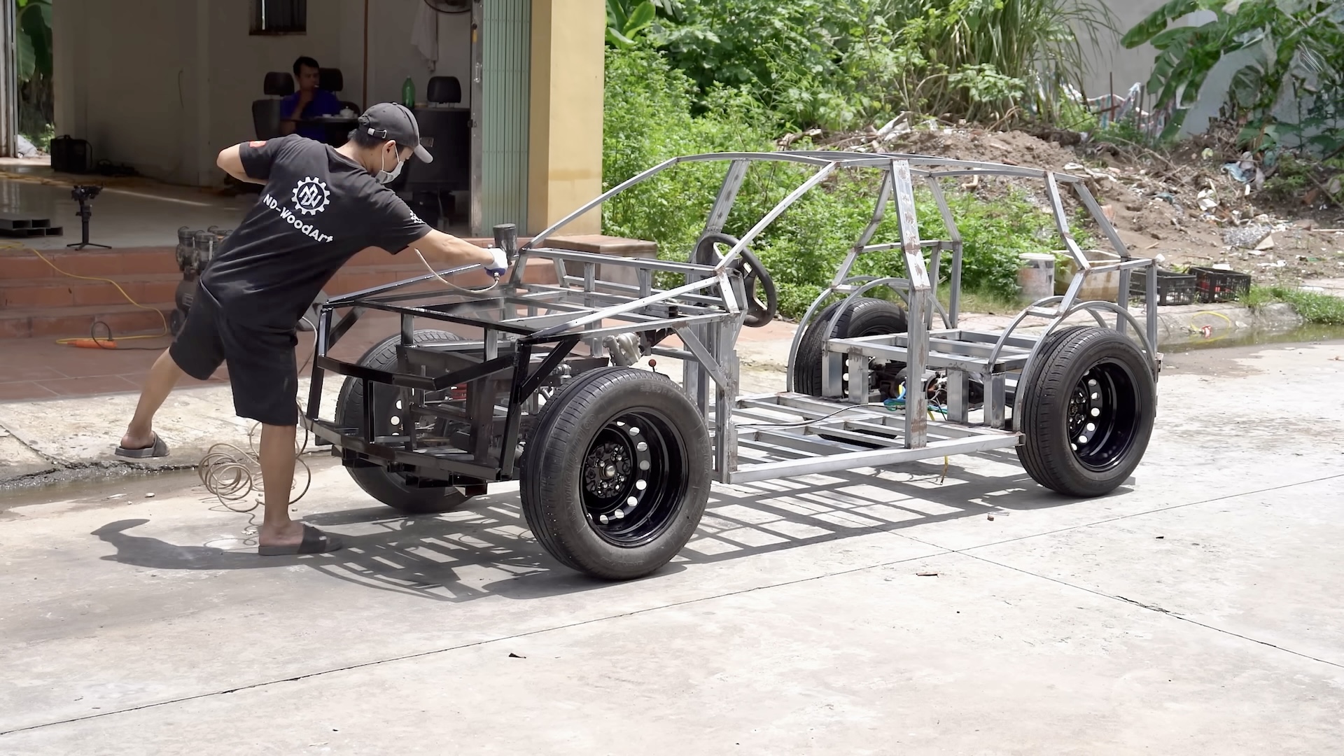 VinFast VF7 Frame for Wood Carved Vehicle