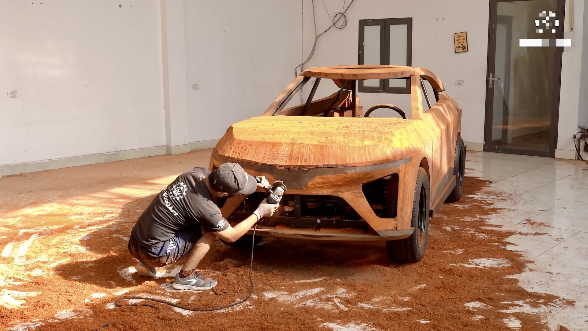 VinFast VF7 YouTube Wood Sanding