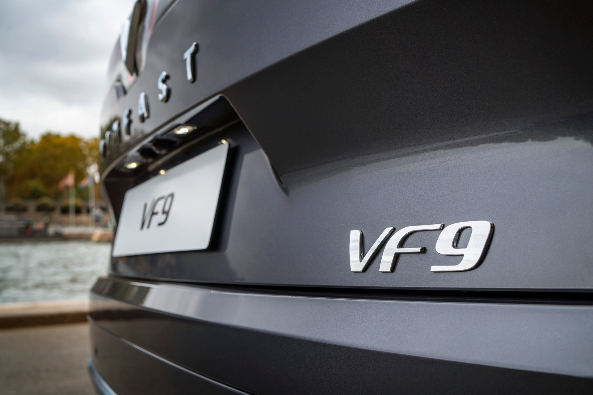 Rear view of 2026 Vinfast VF9